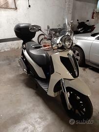 Piaggio Carnaby Cruiser 300