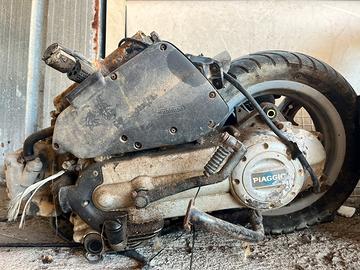 Motore Piaggio hexagon 125 4t