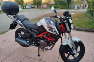 MOTO 125
