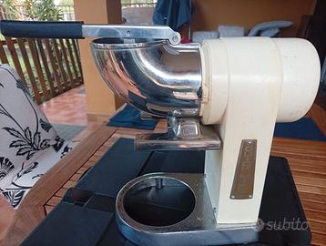 tritaghiaccio vintage Quick Mill Omre