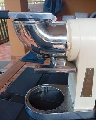 tritaghiaccio vintage Quick Mill Omre