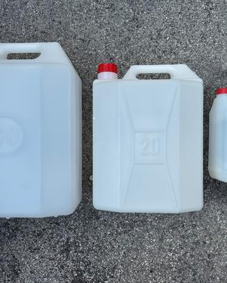Lotto 3 taniche in plastica 30L + 20L + 10L