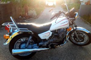 Moto Guzzi V35C (Custom)