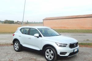 VOLVO XC40 2.0 Turbodiesel con GANCIO TRAINO!