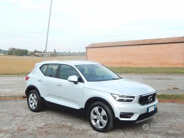 VOLVO XC40 2.0 Turbodiesel con GANCIO TRAINO!