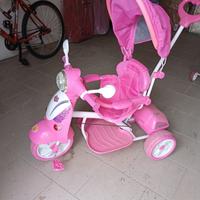 Triciclo da passeggio bambina