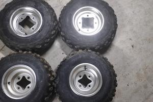 gomme e cerchi quad