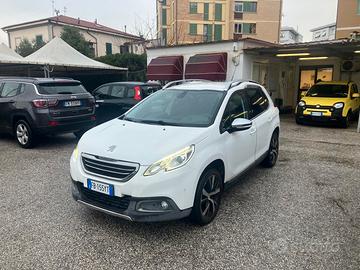 PEUGEOT 2008 1.2 110cv Allure ...solo 4.000Km.!!