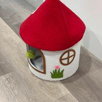 Casetta per gatti a forma di funghetto