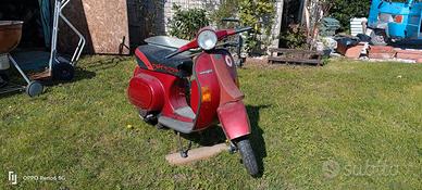 vespa 50 pk piaggio  in buone  condizioni