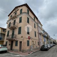 3 LOCALI A GROTTAMMARE