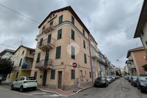 3 LOCALI A GROTTAMMARE