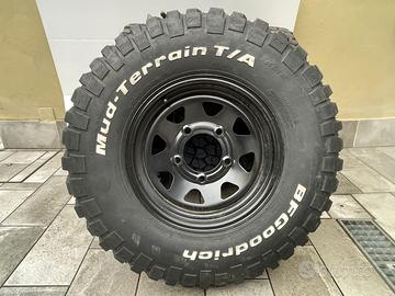 BF GOODRICH KM2 MUD - TERRAIN T/A 265/75 R16