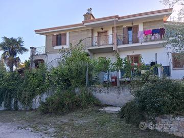 Villa indipendente doppia entrata
