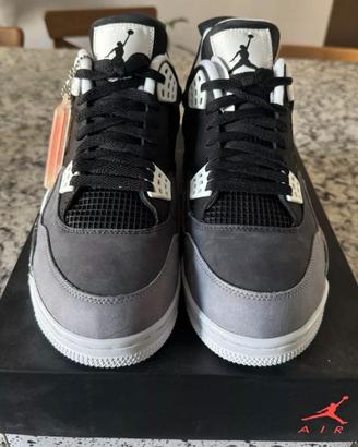 Jordan 4 Retro Fear (Uomo)