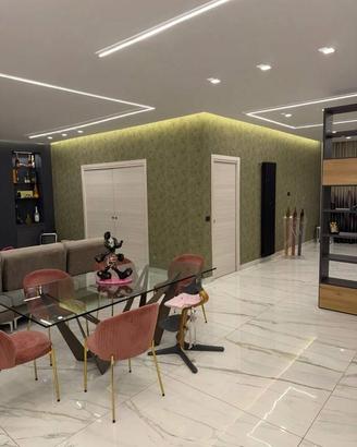 Appartamento di 170 m² con 5 locali a Giugliano in