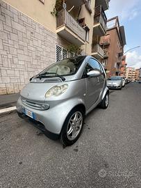 SMART Modello city-coupt/cabrio 700cc