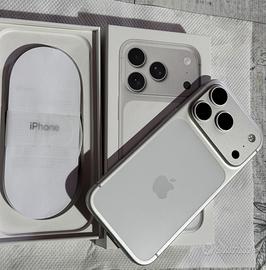 IPHONE 17 PRO IN GARANZIA + ACCESSORI