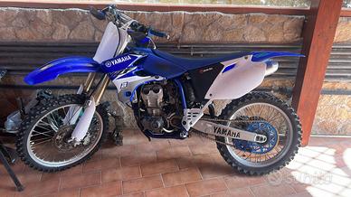 Yamaha YZ 450 -