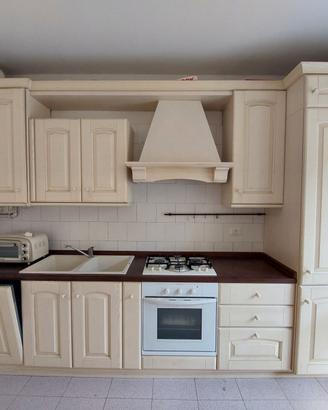 Cucina Classica 3,30 mt + Mobile Bagno