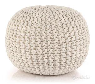 pouf lavorato a mano