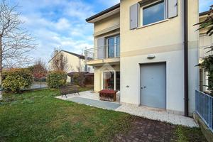 CASA SEMINDIPENDENTE A MIRANO