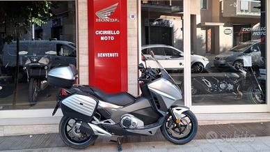 Honda Integra 750