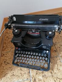 macchina da scrvere olivetti M40