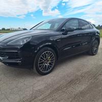 PORSCHE CAYENNE HYBRID-BENZINA