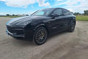 PORSCHE CAYENNE HYBRID-BENZINA