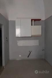 Monolocale con soppalco e servizi