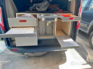 Mobile cucina per furgone