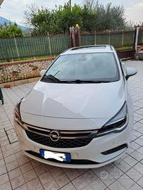 Opel Astra Sport Tourer 1.6 Automatica 