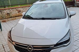 Opel Astra Sport Tourer 1.6 Automatica 