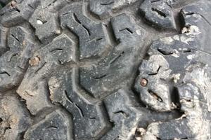 cerchi in ferro più gomme chiodate