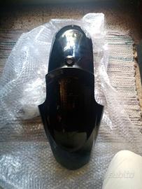 Yamaha FZ6 parafango anteriore