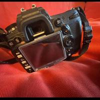 NIKON D7000