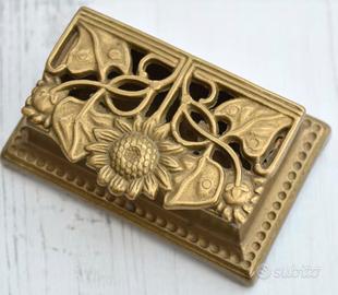 Porta francobolli vintage in ottone da scrivania