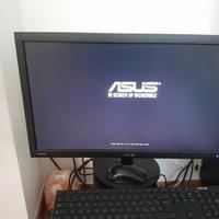 Pc asus nuovo con schermo asus tastiera e mouse