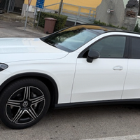 Mercedes glc 220d premium plus amg