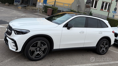 Mercedes glc 220d premium plus amg