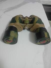 Binocolo militare.