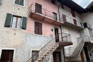 Vallarsa- Porzione di casa