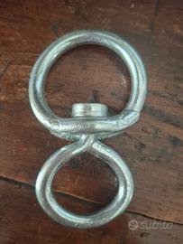 Giunto girevole per funi o catene