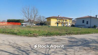 Terreno di 1109 m² a Castellucchio