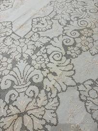 Tovaglia fatta a mano