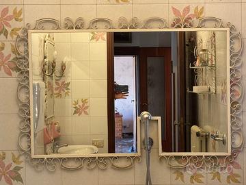 Specchi applique  e mensole bagno 