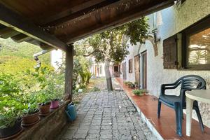 CASA SEMINDIPENDENTE A SAVONA