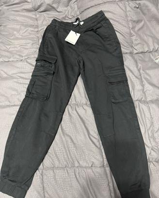 Pantaloni Bershka Cargo