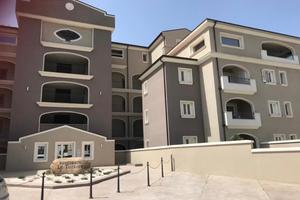 Custodisci la tua auto nel box